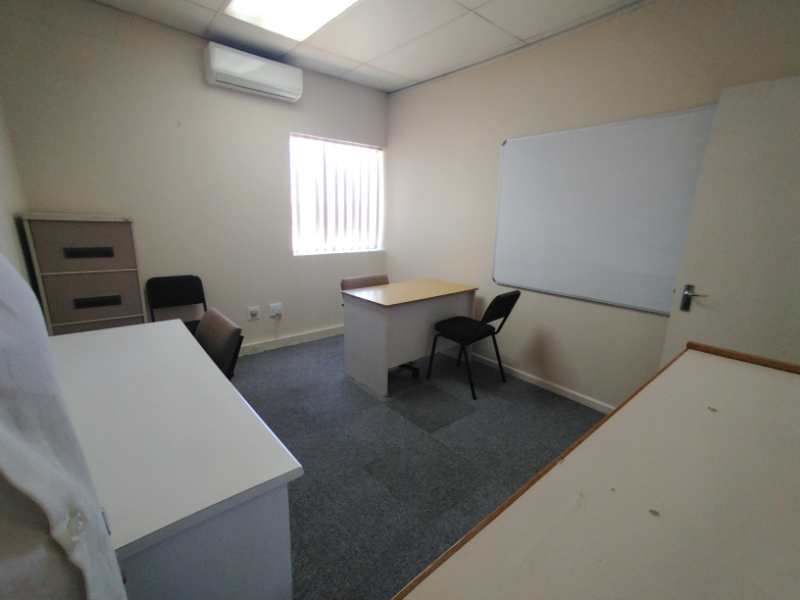 To Let commercial Property for Rent in Marconi Beam Industria Western Cape